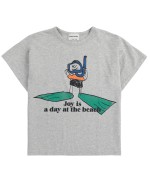 T-shirt cinza m/curta A Day At The Beach